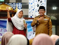 Bupati Hadiri Pembinaan kepada Penerima PKH di Lintau Buo Utara