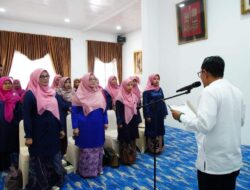 Bupati Lantik Pengurus IGPPL Tanah Datar dan Harapkan Muncul Karya Tulis Tentang Kearifan Lokal