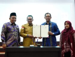 Pemkab Tanah Datar Tandatangani MoU dengan UMSB