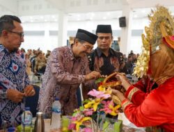 Bupati Tanah Datar Buka Musyawarah Kepala SMP Se-Sumbar di Batusangkar