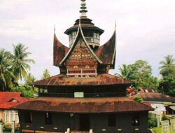 Adat Sebagai Pilar Emosional: Membangun Jati Diri Masyarakat Minangkabau