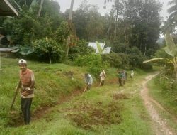 Masyarakat Jorong Sawah Kareh Adakan Gotong Royong Dan Makan Bersama