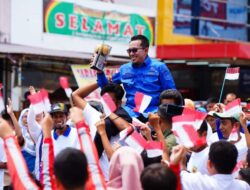 Bupati Bersama Masyarakat Tanah Datar Bereuforia Raih Adipura