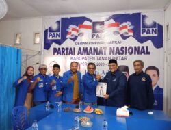 Richi Aprian Ikut Mendaftar sebagai Cabup ke DPD PAN Tanah Datar