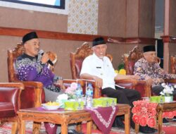 Gubernur Sumbar Launching Buku ‘Dari Surau untuk Indonesia’ Karya Dosen UIN Batusangkar