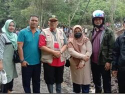 Kakankemenag Tanah Datar Kunjungi MTSN 7 Yang Terdampak Bencana di Sungai Jambu