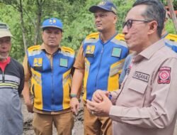 Bupati Tanah Datar bersama Rombongan Pantau Aksi Pembersihan Material di Limakaum dan Sungai Jambu