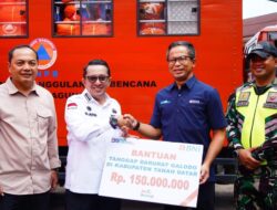 Bupati Tanah Datar Terima Bantuan Bencana dari BNI Sebesar Rp.150 Juta