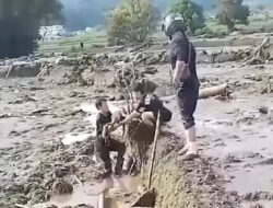 Korban Hanyut Karena Banjir Bandang Ada yang Sampai ke Provinsi Riau