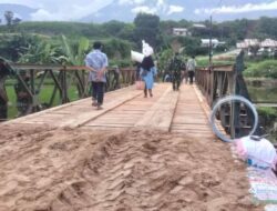 Akibat Galodo di Tanah Datar 23 Jembatan Putus