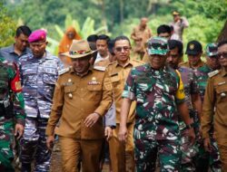 Bupati Tanah Datar Sambut Ketua Tim Monev TMMD dan Saksikan Pekerjaan yang Sudah Dilakukan