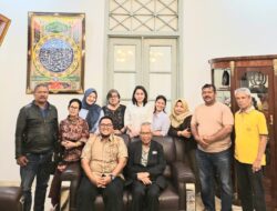 Wabub Richi Aprian Undang Prof. OC Kaligis Beserta Rombongan Jamuan Makan Malam di Rumah Dinas Wabup