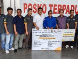 United Tractors Group dan J Trust Bank Bantu Korban Galodo di Tanah Datar