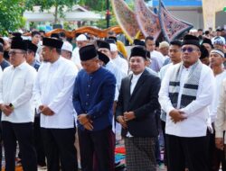 Sholat Idul Adha 1445 H Dilaksanakan di Lapangan Cindua Mato Batusangkar, Ini Sambutan Bupati