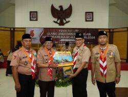 Bupati Tanah Datar Terima Lencana Melati dari Kwarnas Pramuka