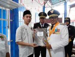 Berkah 17 Agustus, Bupati Tanah Datar Serahkan Remisi kepada Sejumlah Napi