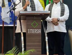 Paslon Richi Aprian dan Donny Karsont Diantar Ribuan Orang Mendaftar ke KPU