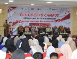 OJK “Goes To Campus” Hadir di UIN Batusangkar, Ratusan Mahasiswa dan Dosen Antusias Ikuti Acara Ini