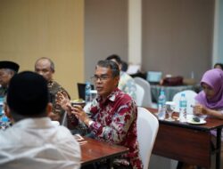 Rektor UIN Batusangkar Dipercaya Jadi Panelis Debat Cagub Sumbar, Satu Satunya Guru Besar Ilmu Politik Islam yang Tampil