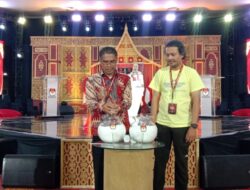 Rektor UIN Batusangkar Kembali Dipercaya Sebagai Salah Seorang Panelis Debat ke Dua Cagub/Cawagub Sumbar