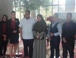 Dilepas dengan Derai Air Mata dan Penuh Haru, Richi Aprian dan Keluarga  Pulang ke Lampung