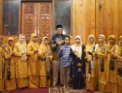 Wabup Ahmad Fadly Berbuka Bersama dengan Pengurus LKAAM Tanah Datar dan Bundo Kanduang