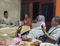 Sejumlah Wartawan Mesin Ketik Buka Bersama dengan Ketua DPRD Tanah Datar