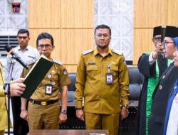 Wako Fadly Amran Lantik 22 Kepala SD-SMP se-Kota Padang