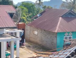 Angin Puting Beliung Landa Jorong Padang Jaya Salimpaung, puluhan Rumah Rusak