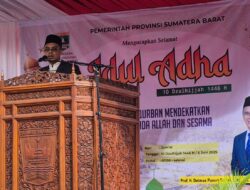 Rektor UIN Batusangkar Sampaikan Khutbah yang Sangat Menyentuh pada Idul Adha 1446 H di Lapangan Gubernuran Sumbar