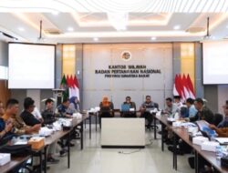 Kepala Kantor Pertanahan Tanah Datar Ikuti Rapat Monev Kegiatan th 2025 Bersama Kanwil BPN Sumbar