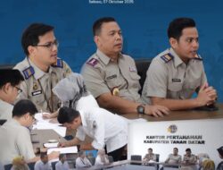 Kantor Pertanahan Kabupaten Tanah Datar Gelar Penandatanganan Perjanjian Kerja PPPK