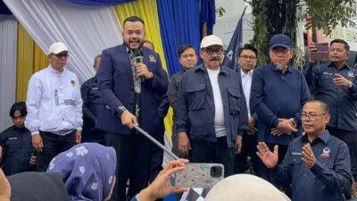 Ir. M. Shadiq Pasadigoe Hadiri dan Lepas Gerak Jalan Sehat Partai NasDem Kota Padang