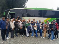 Pengurus DPD Partai Nasdem Tanah Datar Berwisata Bersama ke Alahan Panjang