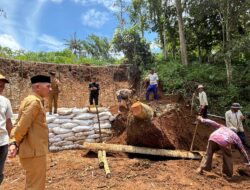 Bupati Safni Apresiasi Kepedulian Masyarakat Situjuah Gadang, Perbaiki Akses Pasca Bencana bersama Damkar dan BPBD