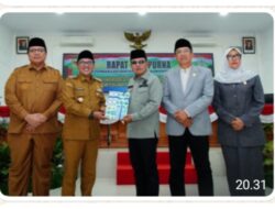 Rapat Paripurna, Bupati Eka Putra Sampaikan Jawaban dan Tanggapan atas Pertanyaan 8 Fraksi DPRD