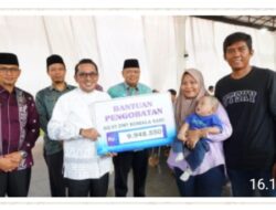 Bupati Tanah Datar Salurkan Bansos Rp245,3 Juta untuk 47 Pasien Rumah Sakit
