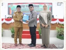 Bupati Tanah Datar Sampaikan Nota Keuangan RAPBD Perubahan pada Rapat Pleno DPRD Tanah Datar