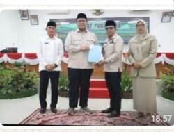 Bupati Sampaikan Jawaban Atas Pandangan Fraksi Nasdem pada Sudang Paripurna DPRD Tanah Datar