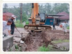 Pekerjaan Drainase, Arus Lalu Lintas Depan RS Harapan Ibunda Dialihkan Sementara