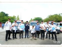 Bupati Eka Putra Serahkan 7 Unit Ambulans untuk Nagari di Tanah Datar, Tingkatkan Layanan Kesehatan Darurat